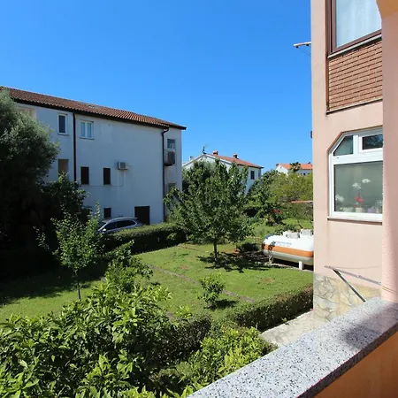 Apartman Rozi *