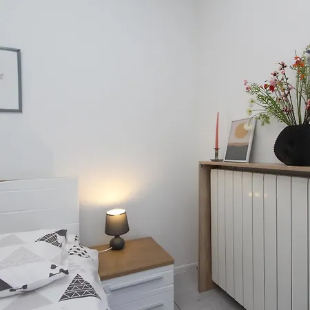 Rozi Apartman *