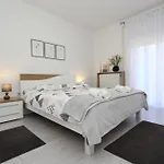 Rozi Apartment *